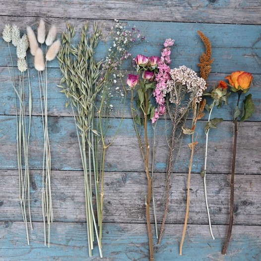 DIY Sorbet Bud Vase, Chair, Cake, Table Decoration Flowers