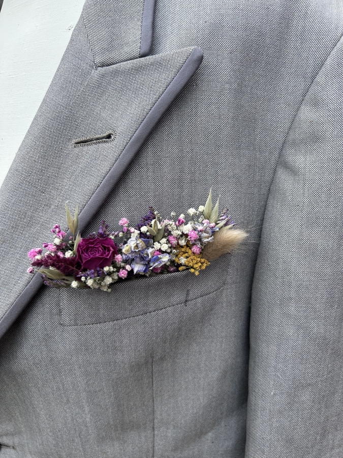 Meadow Mixed Pocket Square Boutonniere