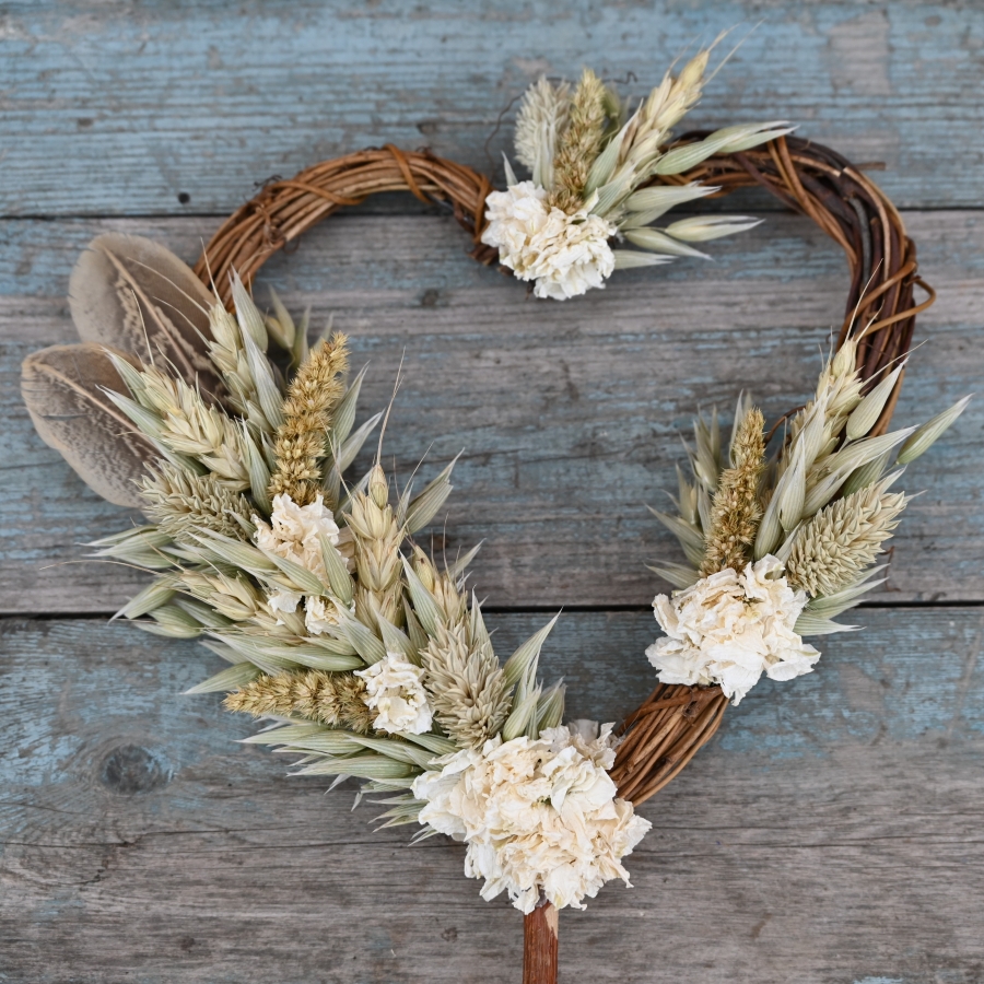 Meadow Neutral Cake Topper Heart