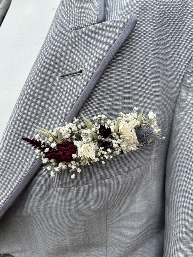 Meadow Reds Pocket Square Boutonniere