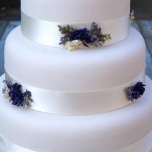 Provence Cake Ribbons