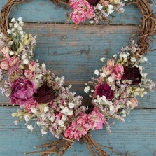 Valentine Rose Garden Hanging Vine Heart