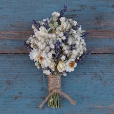 Lavender Twist Daisy Buttonhole