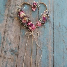 Jewel Rose Garden Heart Wand