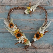 Sunflower Prairie Hanging Vine Heart