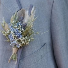 Pampas Prairie Sky Buttonhole