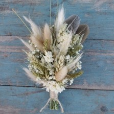 Pampas Prairie Neutral Lapel Corsage