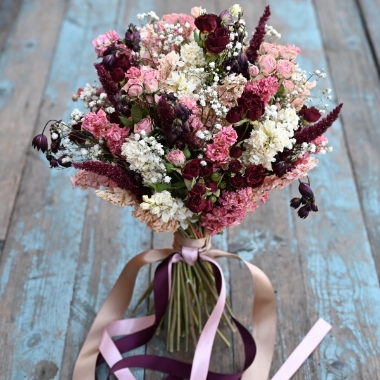 Tonal Twist Red Pink Wedding Bouquet