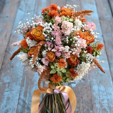 Tonal Twist Orange Pink Wedding Bouquet