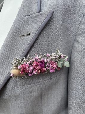 Meadow Pinks Pocket Square Boutonniere