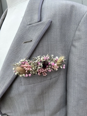 Meadow Pinks Pocket Square Boutonniere
