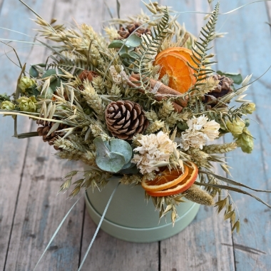 Christmas Dried Flower Rustic Country Hat Box Arrangement