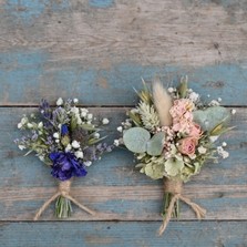 Meadow Blues Dainty Buttonhole