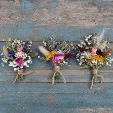 Meadow Mixed Dainty Buttonhole