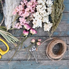 DIY Pinks Buttonhole Kit