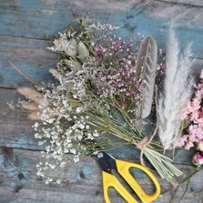 DIY Pinks Buttonhole Kit