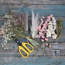 DIY Pinks Hair Combs & Grips Kit