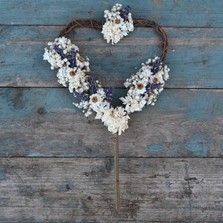 Lavender Twist Daisy Heart Cake Topper
