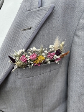 Meadow Mixed Pocket Square Boutonniere