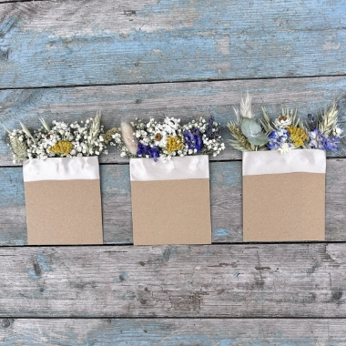 Meadow Yellows Pocket Square Boutonniere